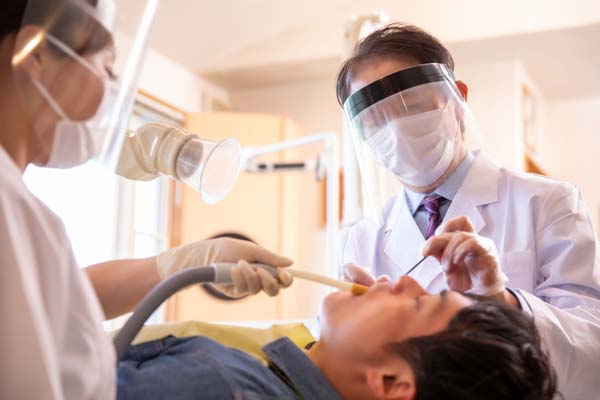 Treat A Dental Emergency As Soon As Possible